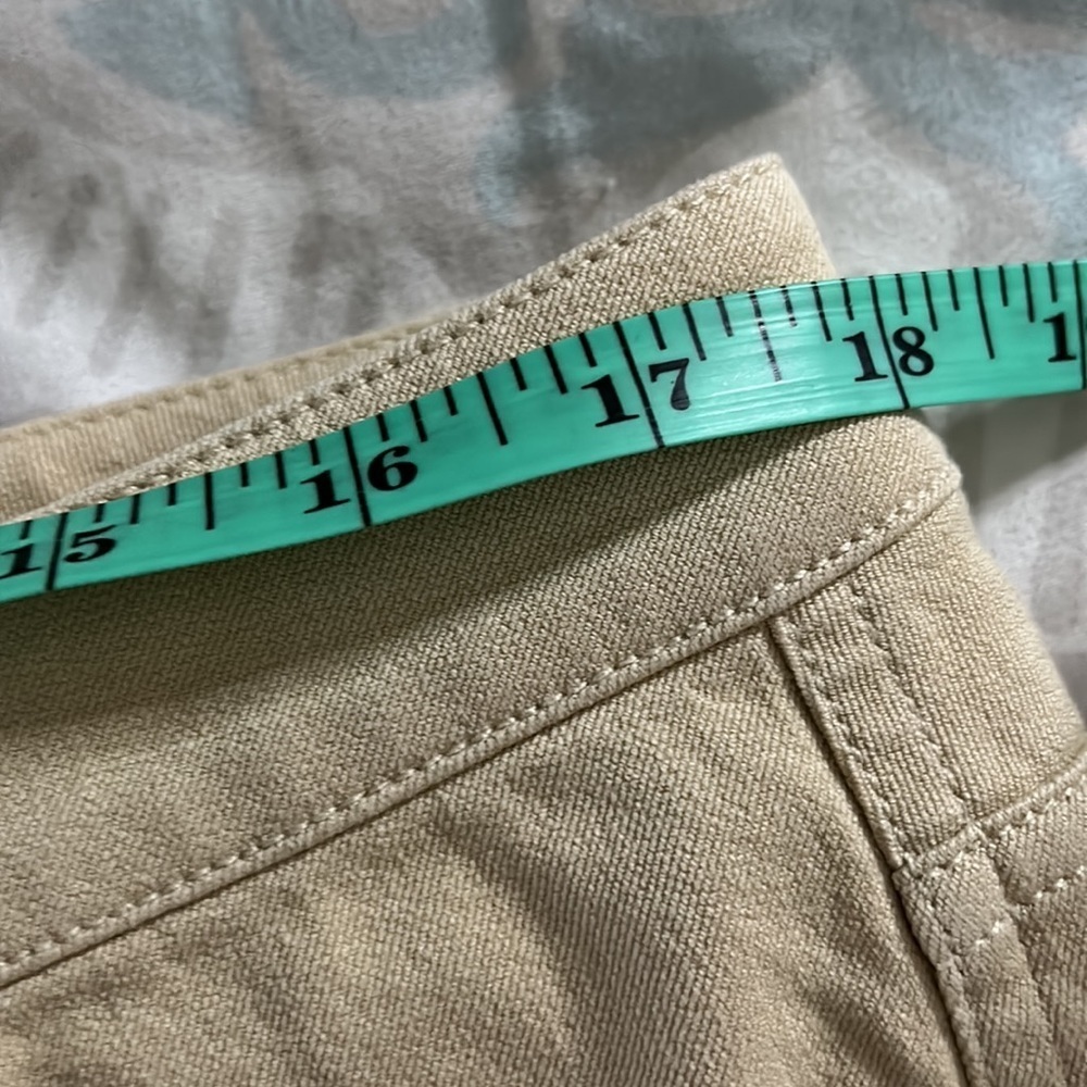 ST John Yellow Tag Cropped Tan Bootcut. Size 12 - Picture 5 of 11